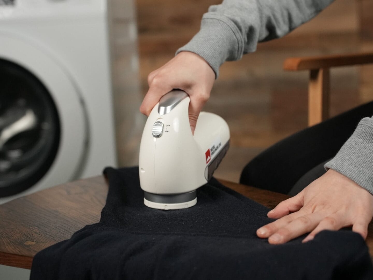 Baumwoll-Jacke wird gebügelt.