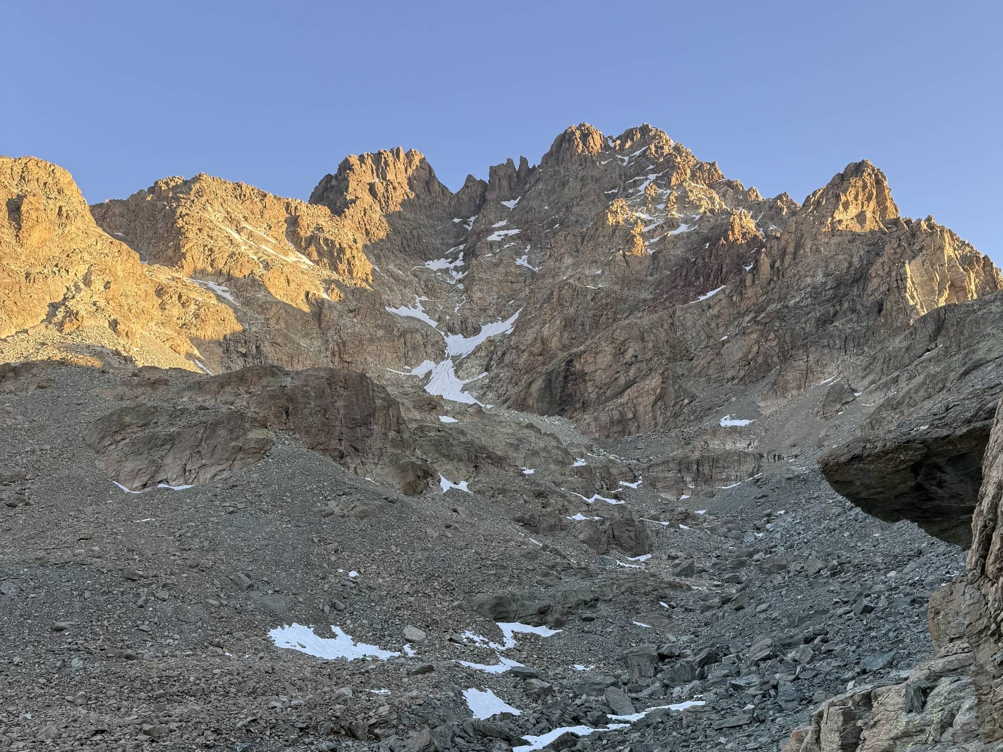 Der Monviso bei Morgenstimmung.
