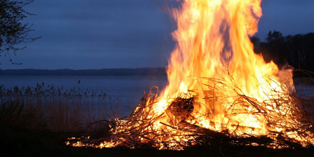 20230523_Feuer machen_Titel