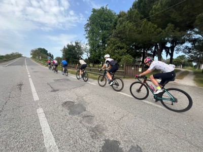 Bild 1 von Melanie zu Alé - Women's Versilia Jersey Graphics - Velotrikot