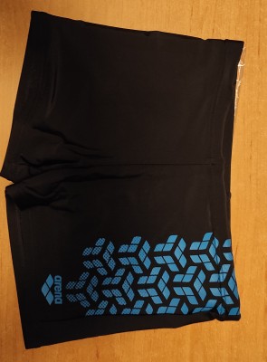 Bild 1 von Andrea zu Arena - Boy's Arena Kikko V Swim Short Graphic - Badehose