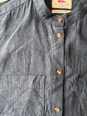 Edelknitter (Achtung, Fotofarbe ist viel blasser als die Wirklichkeit) Bild 1 von Sabine zu Fjällräven - Women's Övik Hemp Shirt S/S - Hemd