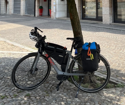 Bild 1 von Françoise zu Ortlieb - Frame-Pack Rolltop 4 - Velotasche