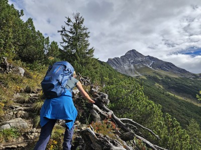 Bild 1 von Andrea zu Ortovox - Women's Peak 38 S Dry - Tourenrucksack