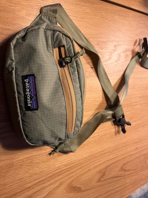 Bild 1 von Christina zu Patagonia - Ultralight Black Hole Mini Hip Pack - Hüfttasche